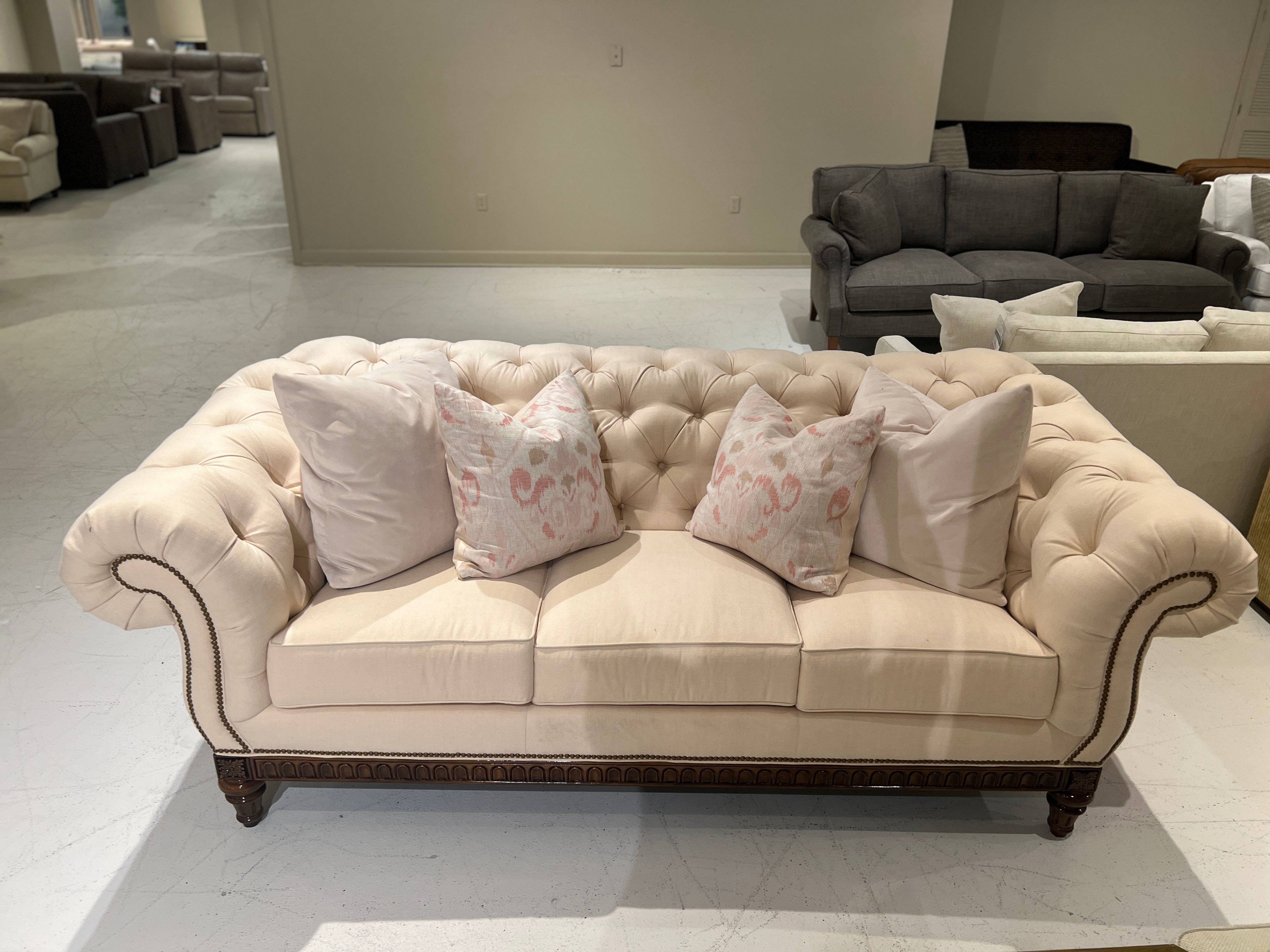 Hancock And Moore Factory Outlet Living Room Sofas Sofas | Hickory